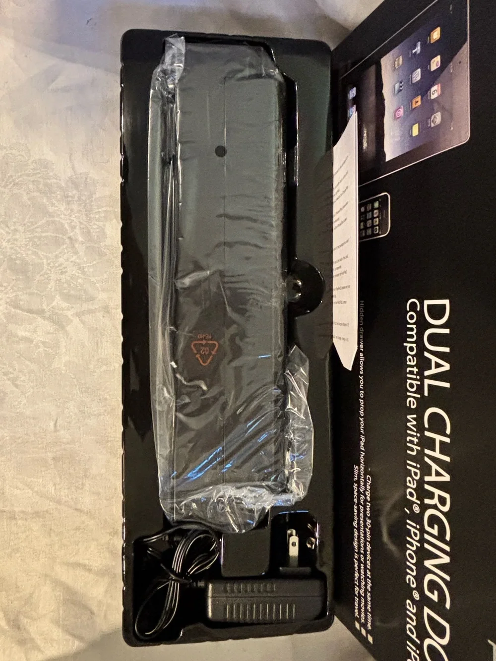 HYPE Dual Charging Dock iPad iPhone iPod 30-Pin HY-891-DUAL-BLK New Open Box